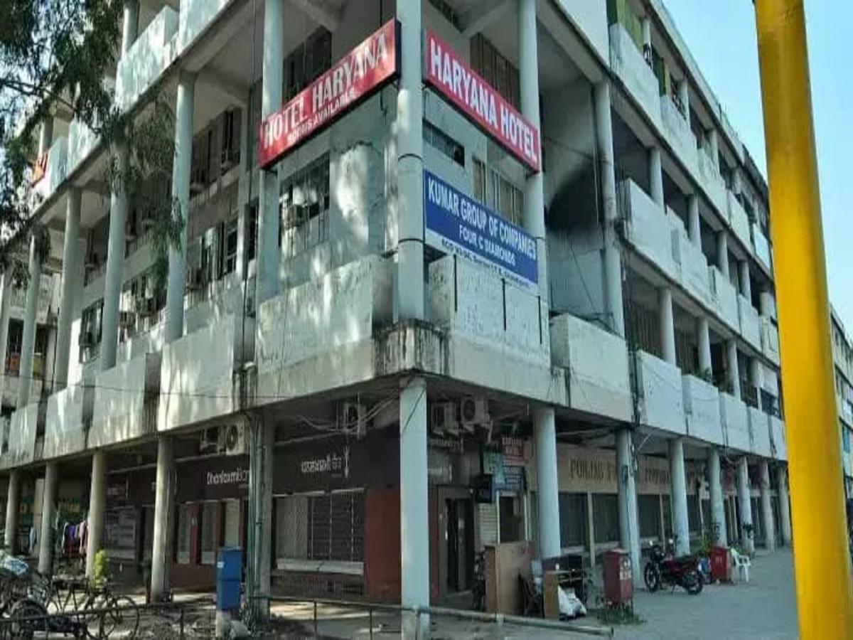 Hotel Haryana Chandīgarh Екстериор снимка
